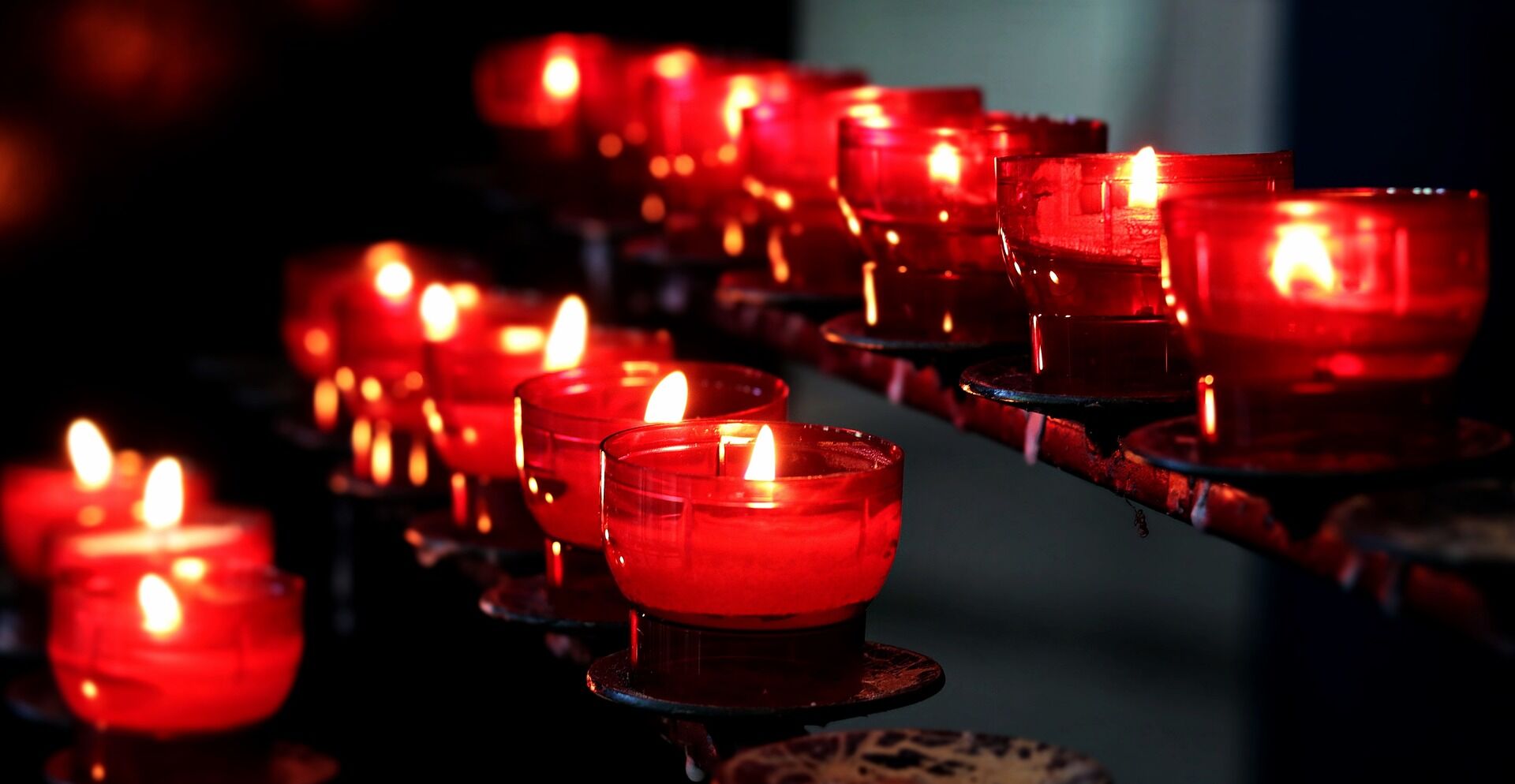religiones-religión-espiritualidad-historia-magia-Dios-creencia-fe-sentido-alma-espíritu Las religiones en el mundo de hoy
